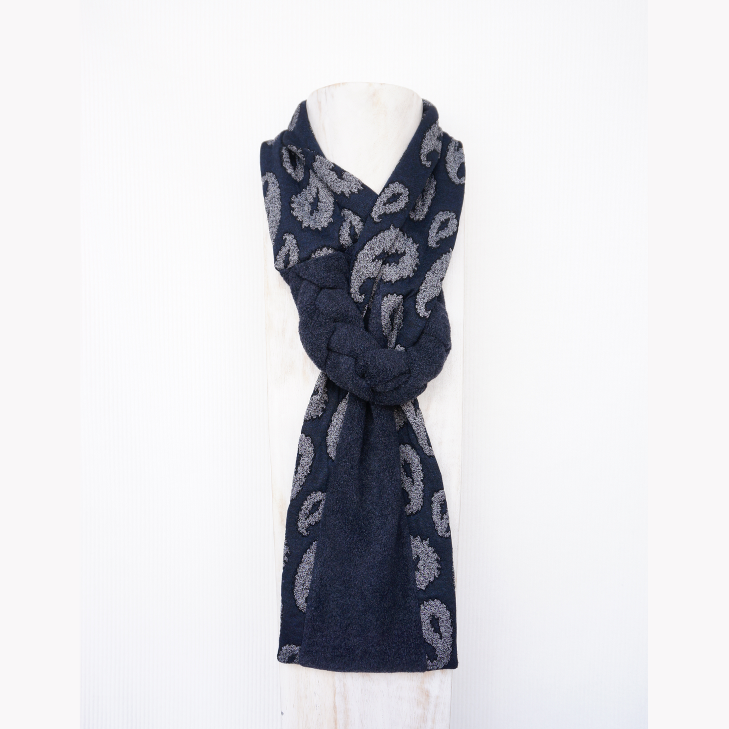 Dancing Drops - Textile Scarf