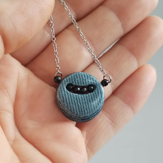 "Circle Stories"4 - Denim and Black Spinel Stone Beads Necklace