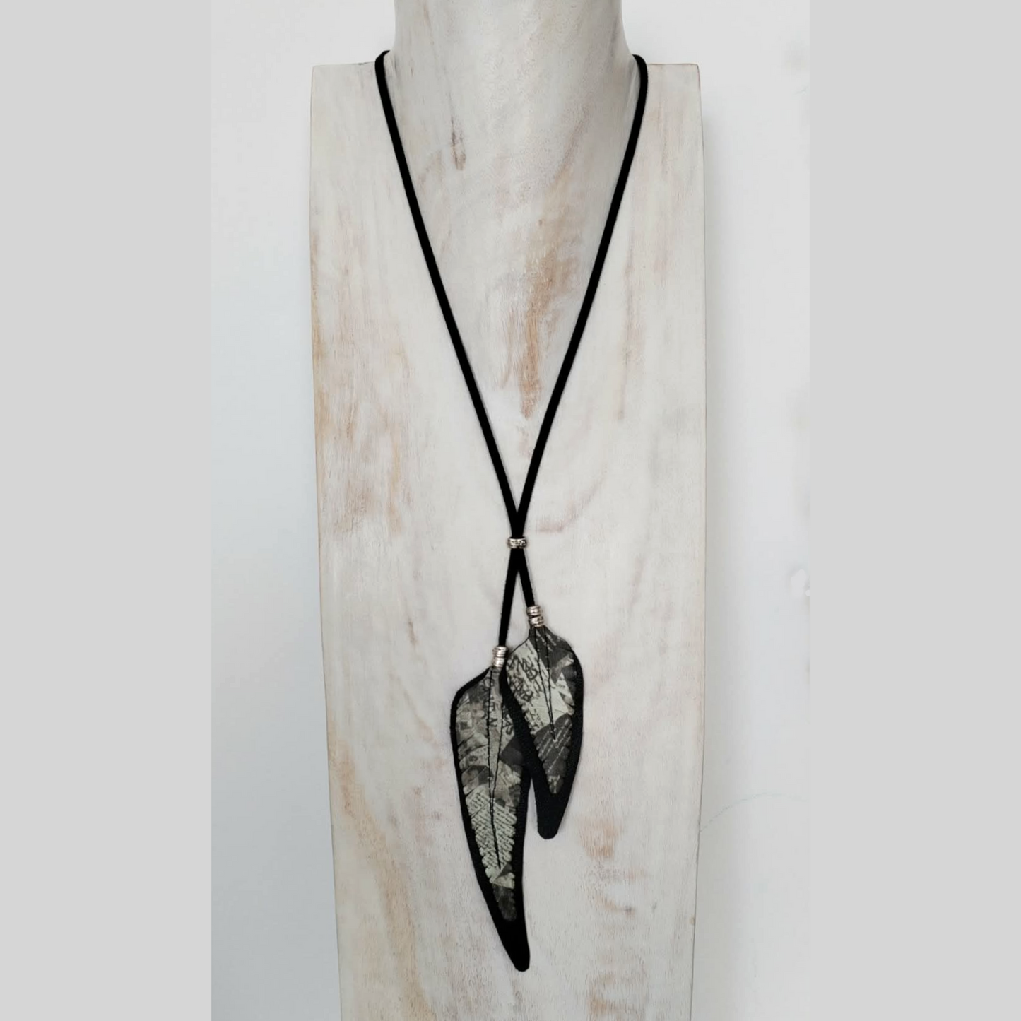 The Feathers - leather necklace