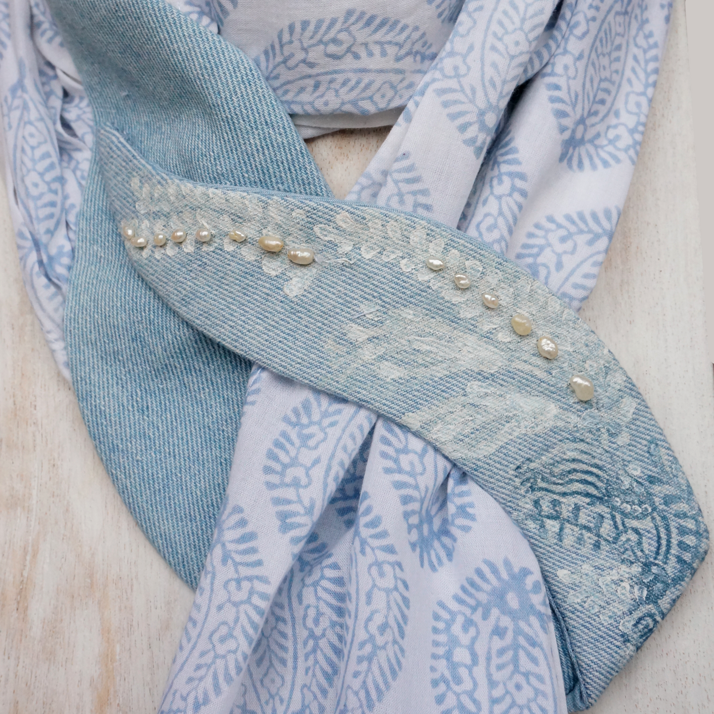 "Pearl Flowers" - Textile Carf