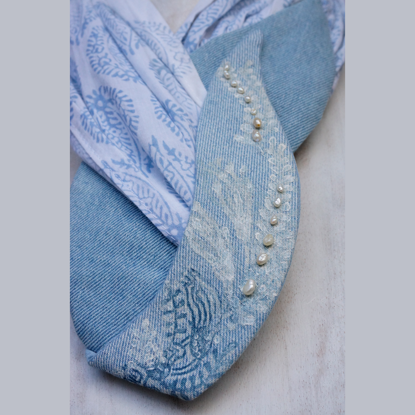 "Pearl Flowers" - Textile Carf